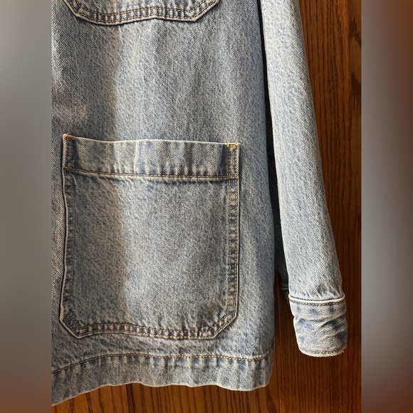 Abercrombie & Fitch Oversized Light Blue Jean Debnim Jacket - Picture 4 of 4